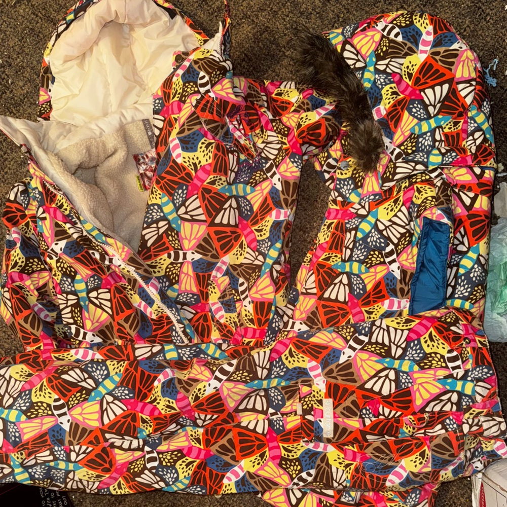 Burton Youth Butterfly Snow Set Pants,  Vest and Jacket worn twice